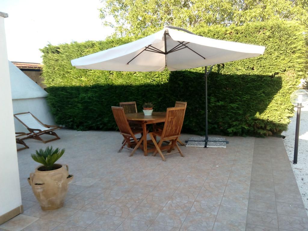 דירות נוצ'י Trulli Sarmenzanello מראה חיצוני תמונה